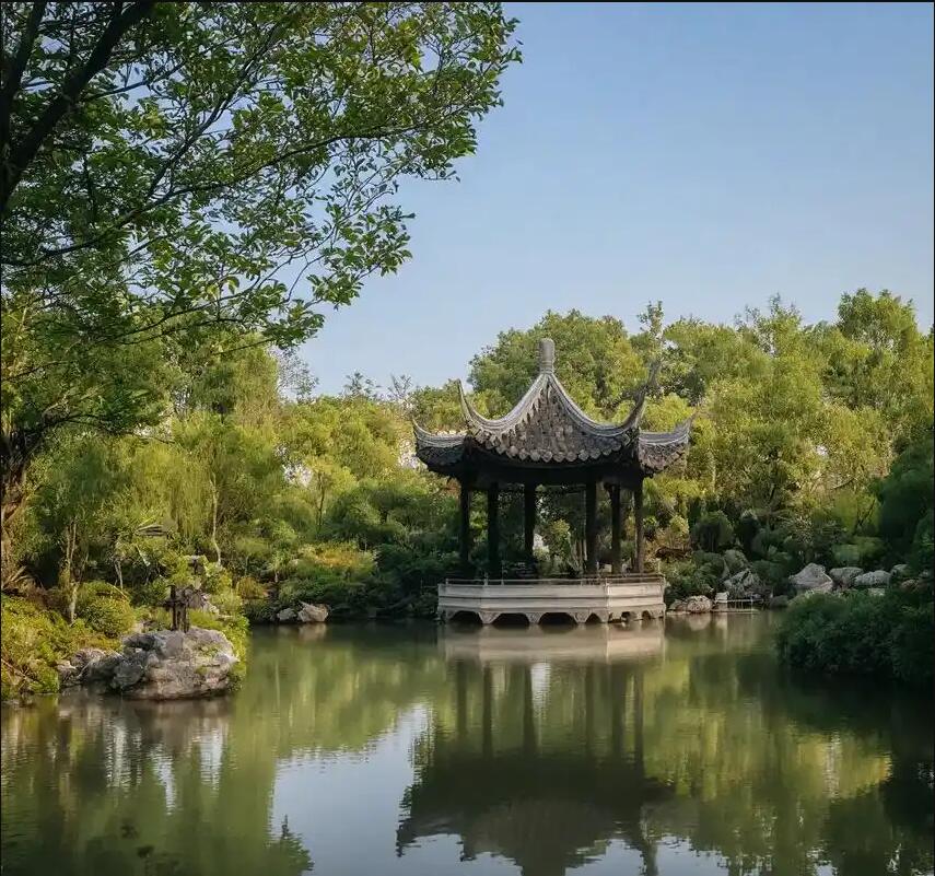 峨眉山翠萱餐饮有限公司